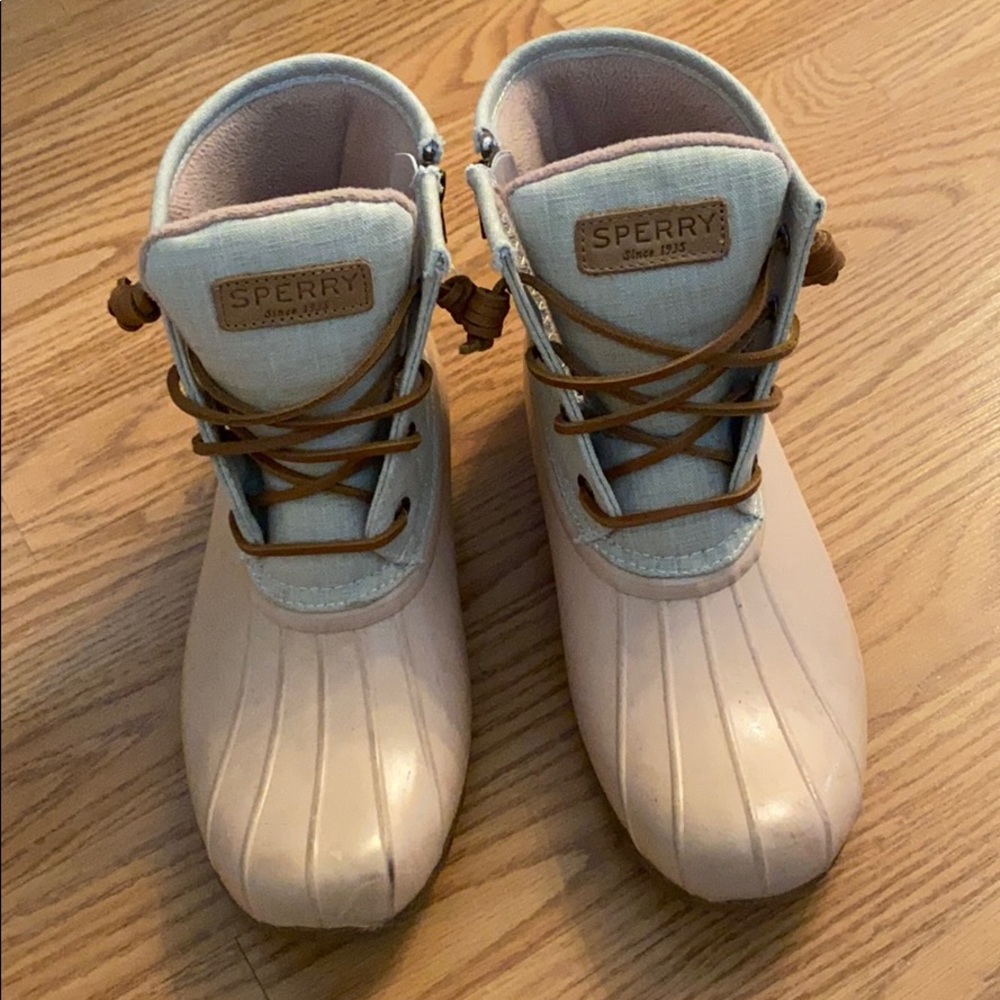 Women’s Sperry duck boots